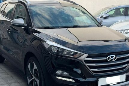 Hyundai TUCSON 77.000 km 15.550 &euro; Bad Honnef 53604