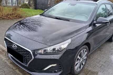 Hyundai i30 63.920 km 12.890 &euro; Lötzbeuren 56843