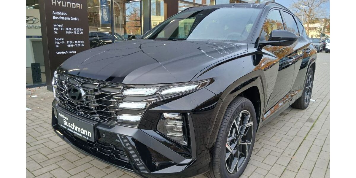 Hyundai TUCSON 2.500 km 49.490 &euro; Herford 32049