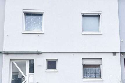 Haus Hofheim-Wallau Wallau - 5 Zimmer, 125 m&sup2;, 1.790&euro; | Angebot:25960949