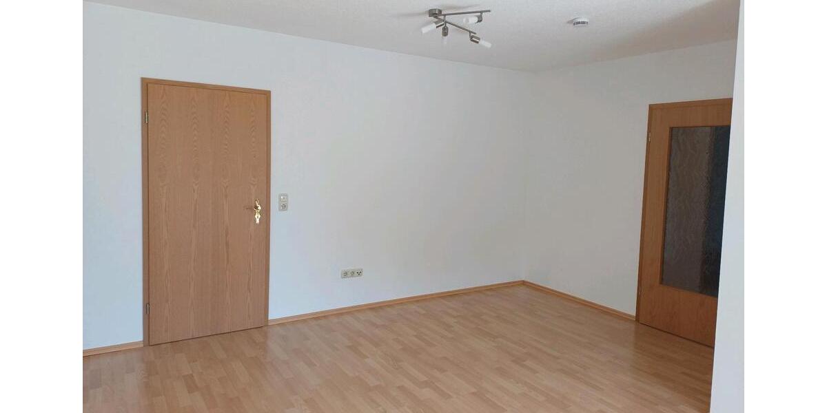 Erdgeschoßwohnung Hengersberg - 2 Zimmer, 63 m&sup2;, 180.000&euro; | Angebot:27155207