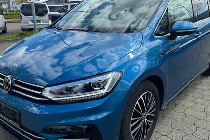 VW Touran 73.300 km 23.500 &euro; Göppingen 73037