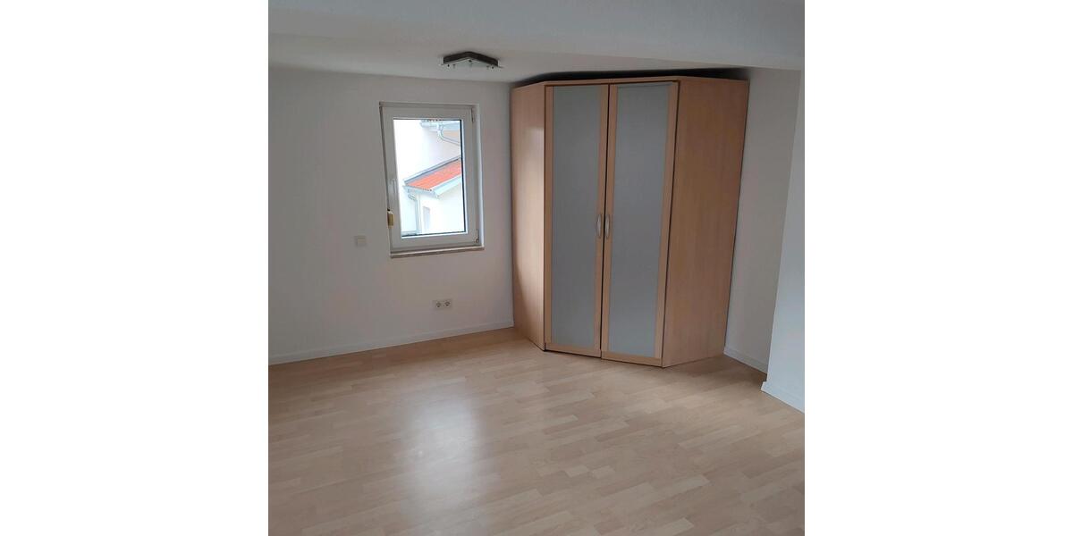 Einfamilienhaus Lollar - 3 Zimmer, 86 m&sup2;, 900&euro; | Angebot:26304001