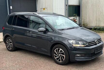 VW Touran 143.683 km 10.500 &euro; Wesel 46485