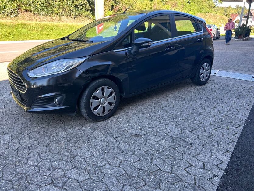 Ford Fiesta 245.590 km 1.490 € Vogtsburg im Kaiserstuhl 79235