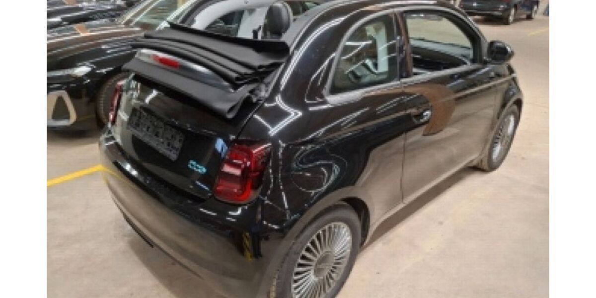 Fiat 500e 9.000 km 20.970 &euro; Helmstedt 38350