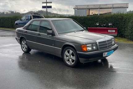 Mercedes-Benz 190 99.500 km 5.555 € Langdorf 94264