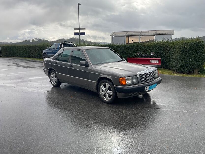 Mercedes-Benz 190 99.500 km 5.555 € Langdorf 94264