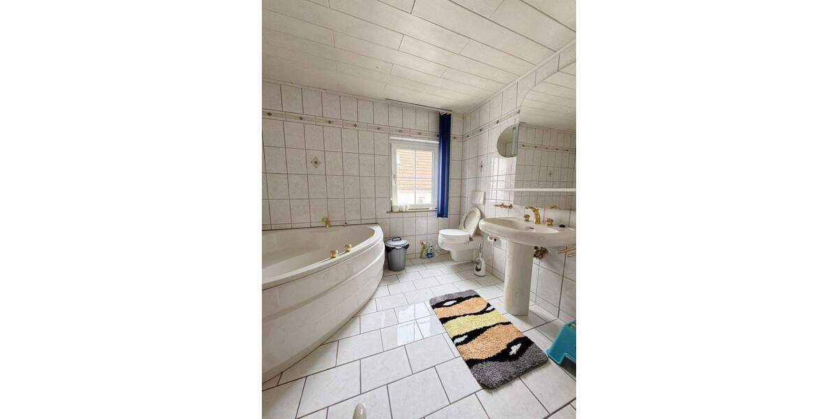 Einfamilienhaus Rimpar - 6 Zimmer, 135 m&sup2;, 159.000&euro; | Angebot:25796519