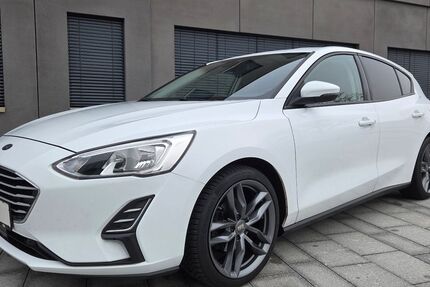 Ford Focus 128.100 km 8.290 &euro; Waldsolms 35647