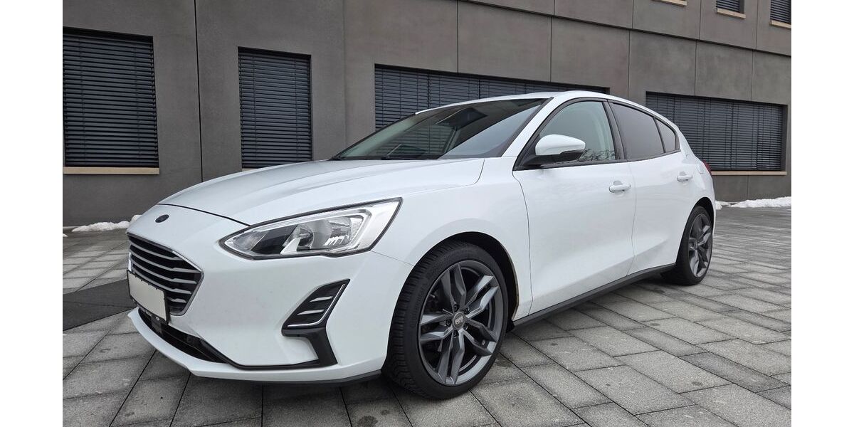 Ford Focus 128.100 km 8.290 &euro; Waldsolms 35647