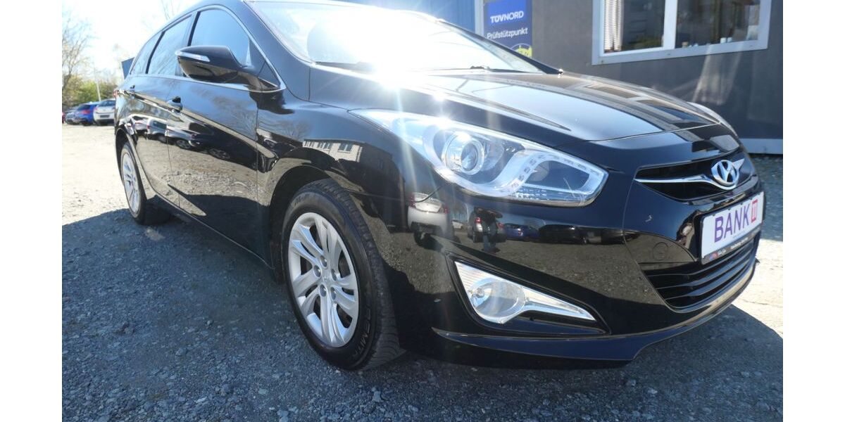 Hyundai i40 190.000 km 7.300 &euro; Leer 26789