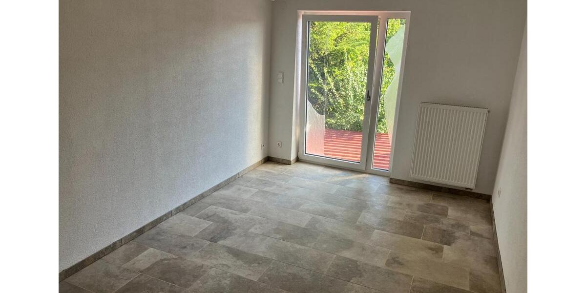 Renovierte schöne 4 Zimmer Wohnung 4 zimmer