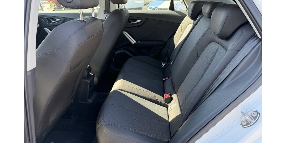 Audi Q2 35 TFSI S-Tronic / Sitzheizung / AKH 77.000 km 19.990 &euro; Donauwörth 86609