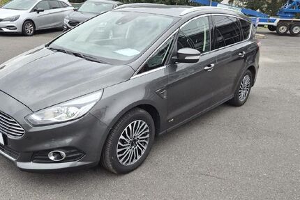 Ford S-Max 140.000 km 14.870 &euro; Münchberg 95213