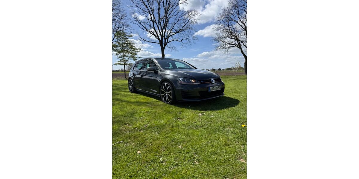 VW Golf 97.597 km 16.600 &euro; Großefehn 26629