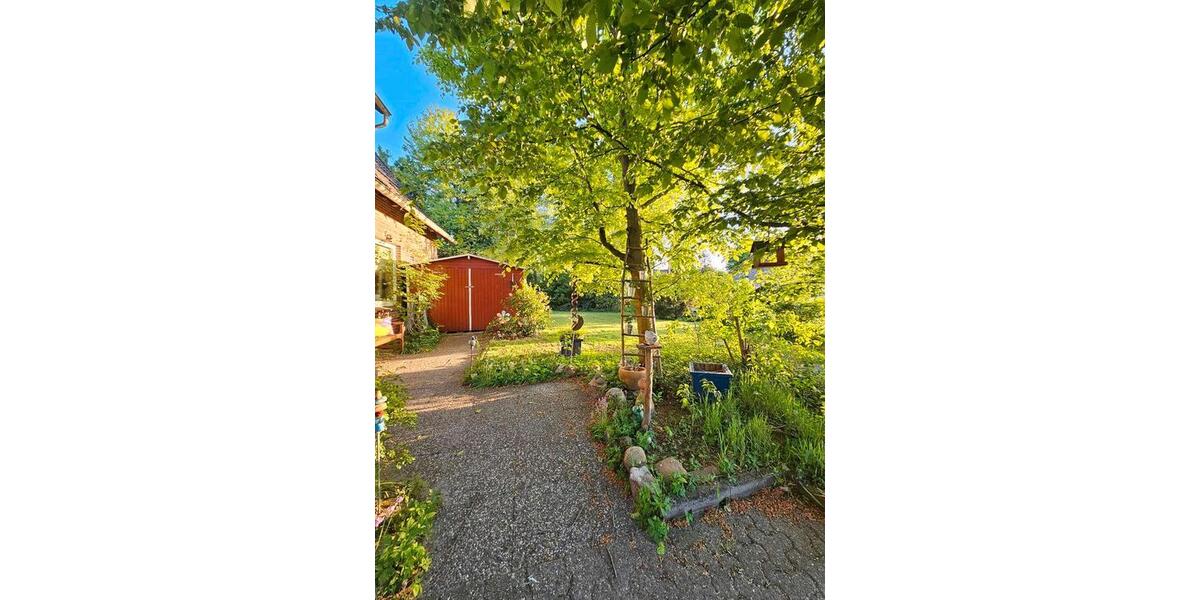 Einfamilienhaus Edewecht - 11 Zimmer, 300 m&sup2;, 465.000&euro; | Angebot:25640645