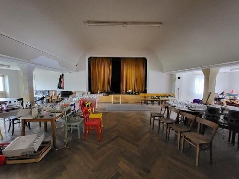 Renommierter Gasthof mit Saal, Wohnungen & 2.738 m² Grundstück