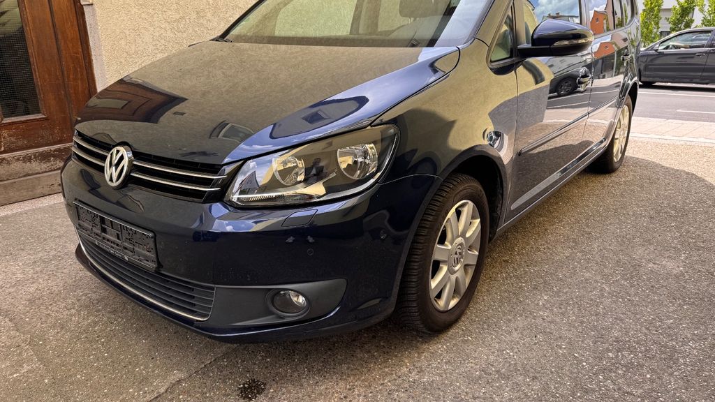 VW Touran 148.500 km 9.950 &euro; Heilbronn 74080