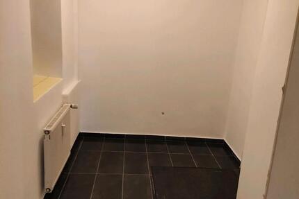 Renovierte 80 qm Wohnung zum Vermieter
