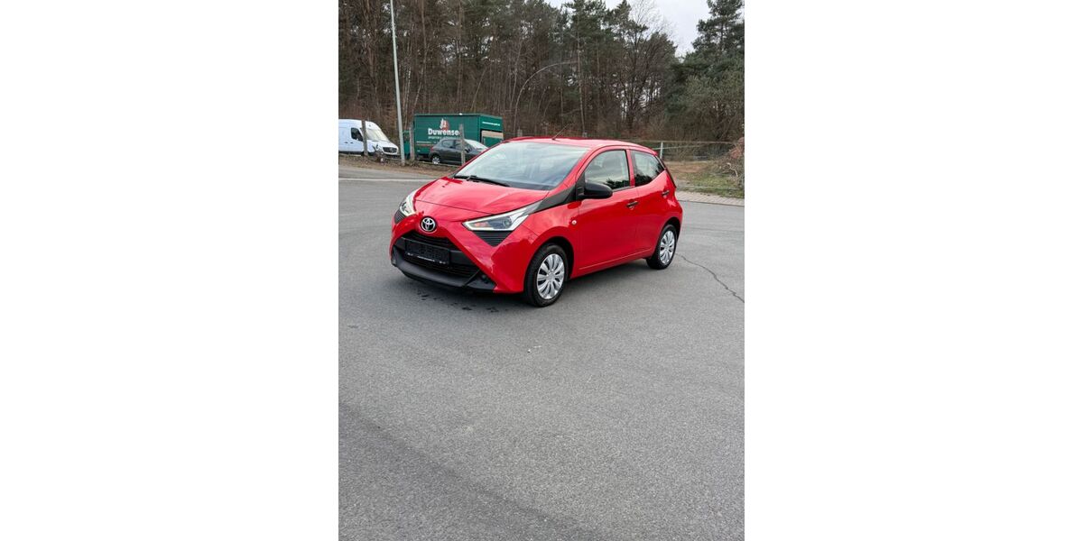 Toyota Aygo (X) 84.800 km 6.600 &euro; Mehlingen 67678