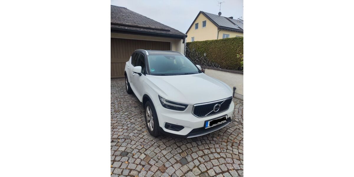 Volvo XC40 111.500 km 22.500 &euro; Neuburg an der Donau 86633