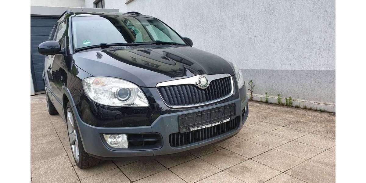 Skoda Roomster 165.160 km 3.999 &euro; Zimmern 78658