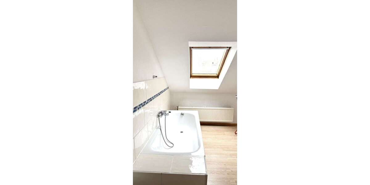 2-Raum-Dachgeschosswohnung in guter Lage von Forst (Lausitz)! - Dachgeschoßwohnung Forst | Angebot:26312878