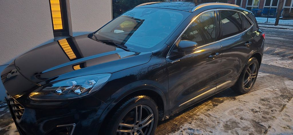 Ford Kuga 66.000 km 22.999 &euro; Potsdam 14480
