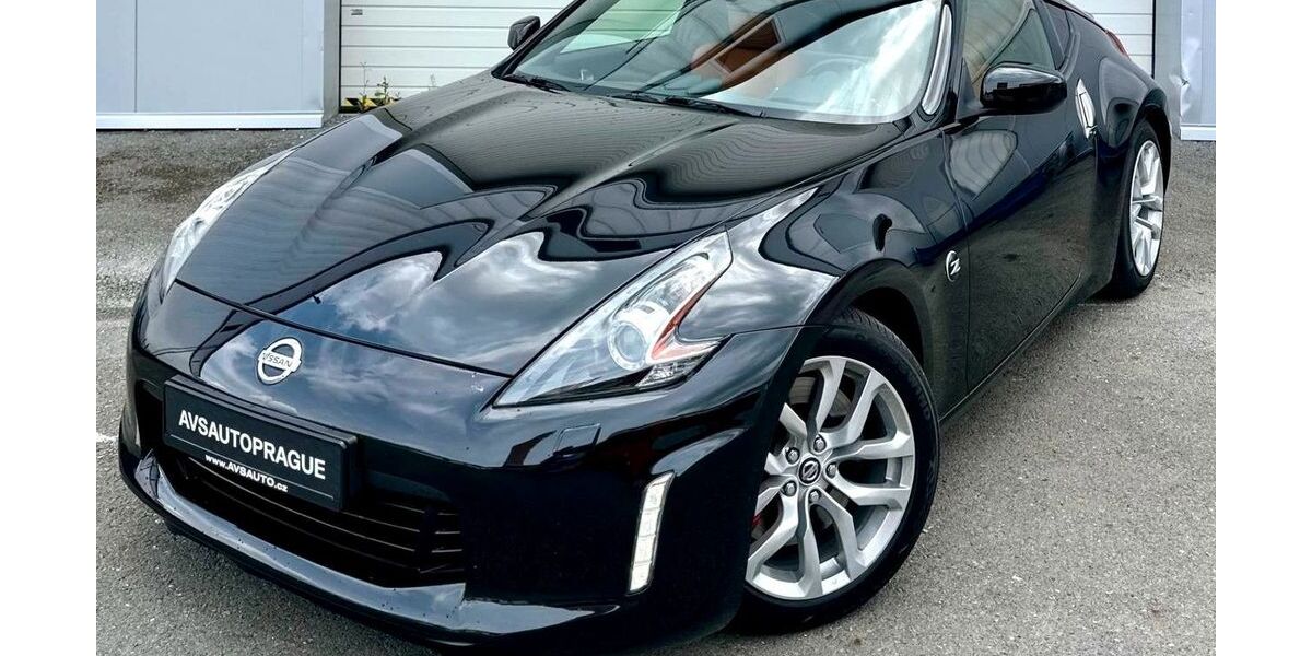 Nissan 370Z 45.117 km 26.210 &euro; Jílové u Prahy 