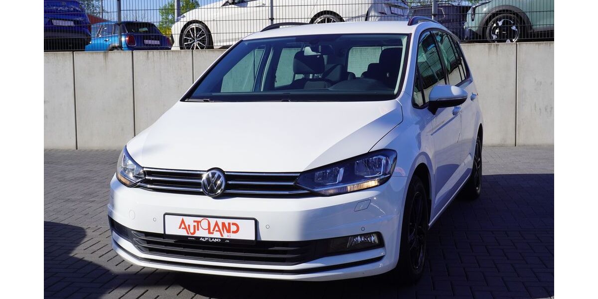 VW Touran 51.700 km 21.950 &euro; Berlin 12683