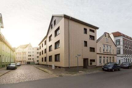 Wohnung zum Mieten in Bremerhaven 230 € 30.75 m²