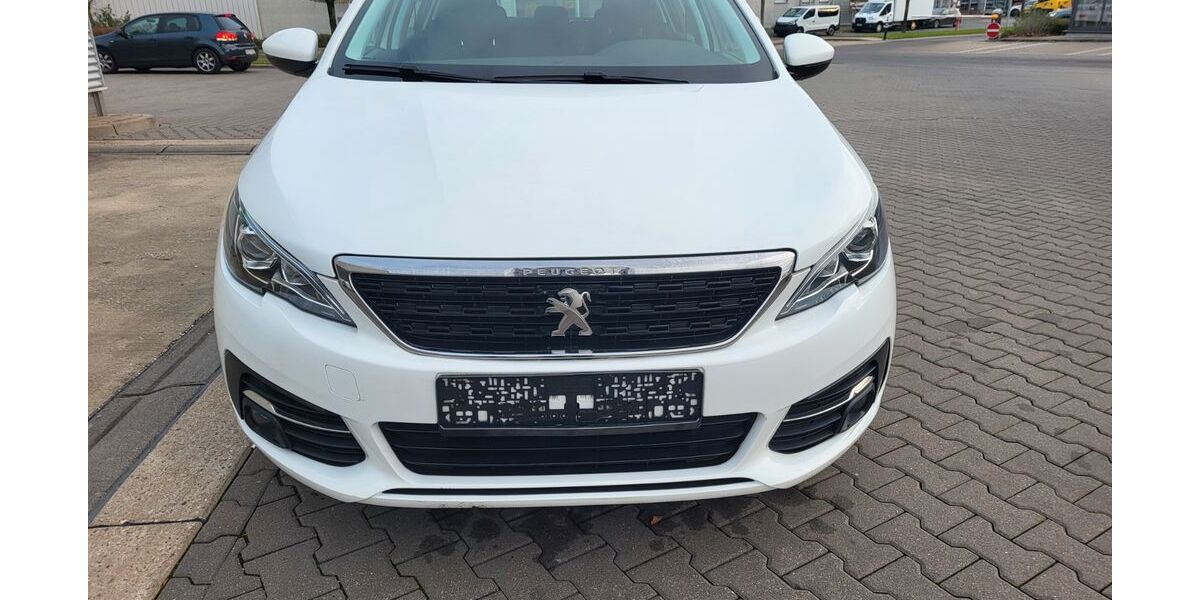 Peugeot 308 51.000 km 9.999 &euro; Nürnberg 90449