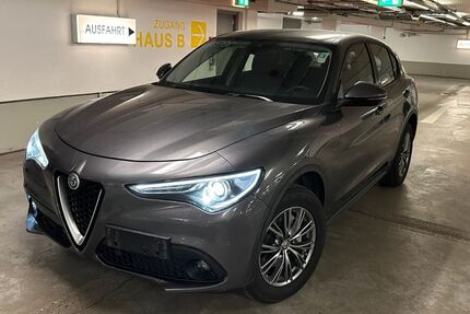Alfa Romeo Stelvio 47.745 km 22.900 &euro; München 81541