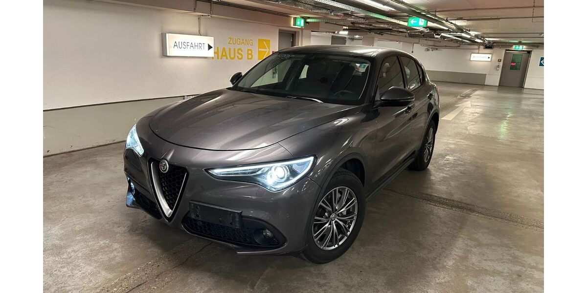 Alfa Romeo Stelvio 47.745 km 22.900 &euro; München 81541
