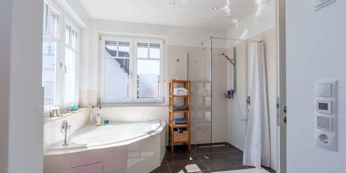 Mehrfamilienhaus, Wohnhaus Bad Breisig Niederbreisig - 5 Zimmer, 130 m&sup2;, 449.000&euro; | Angebot:25799474