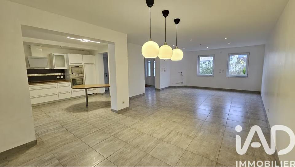 EFH in FR ca. 160m² nur 4km bis DE, FBH, riesige Garage, Keller 4 zimmer