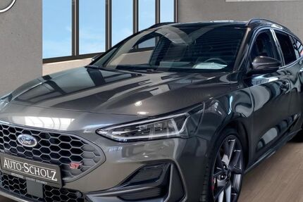 Ford Focus 24.894 km 34.885 &euro; Nürnberg 90425