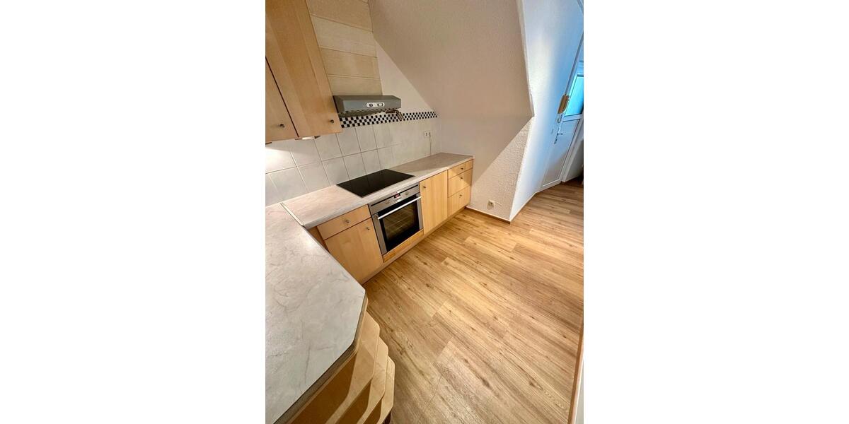 Erdgeschoßwohnung Schleswig - 4 Zimmer, 140 m&sup2;, 1.000&euro; | Angebot:26414293