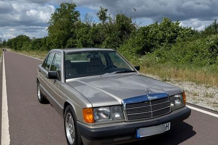 Mercedes-Benz 190 151.000 km 5.999 &euro; Magdeburg 39118