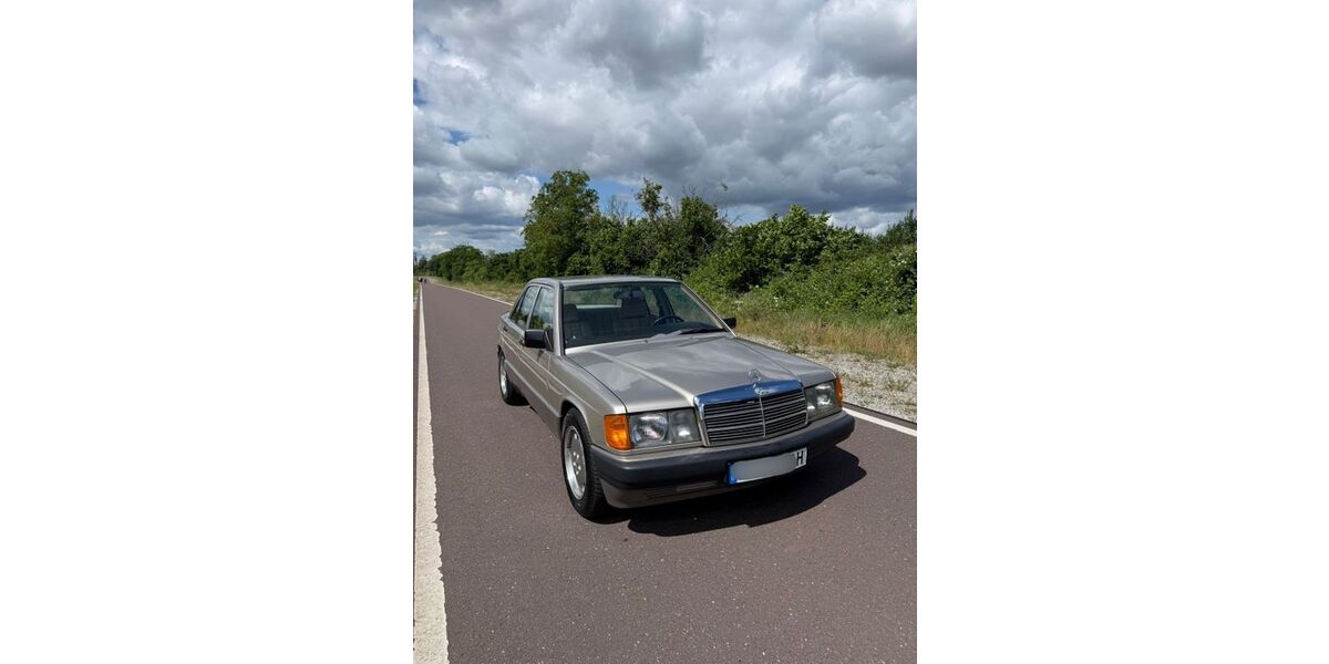 Mercedes-Benz 190 151.000 km 5.999 &euro; Magdeburg 39118
