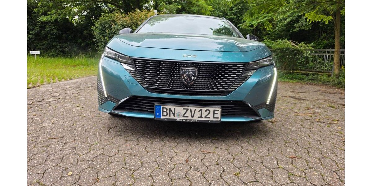 Peugeot 308 127.000 km 13.500 &euro; Bonn 53129