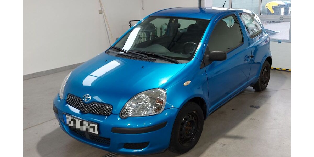 Toyota Yaris 179.900 km 1.490 € Gilching 82205