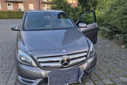 Mercedes B 220