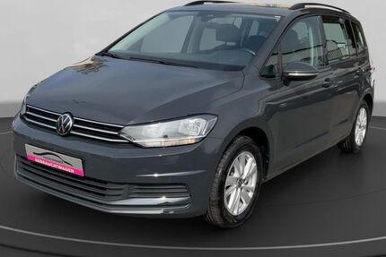 VW Touran 139.081 km 23.980 &euro; Köln-Mülheim 51063