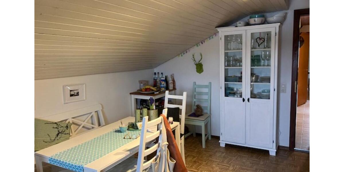 Dachgeschoßwohnung Bergen - 3 Zimmer, 73 m&sup2;, 1.100&euro; | Angebot:25281049