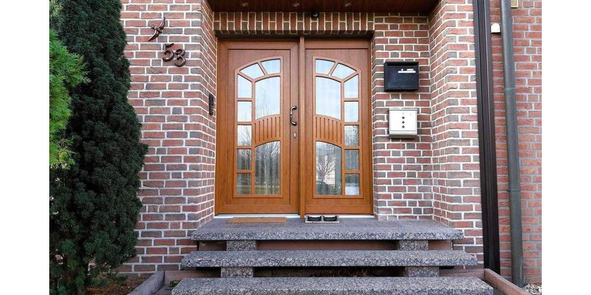 Reihenendhaus Dinslaken Innenstadt - 7 Zimmer, 230 m&sup2;, 599.000&euro; | Angebot:25631648