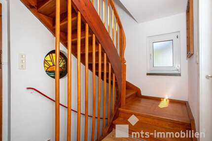 Haus Kronberg - 4 Zimmer, 117 m&sup2;, 620.000&euro; | Angebot:26585596