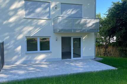 Wohnung Emersacker - 2 Zimmer, 83 m&sup2;, 860&euro; | Angebot:26082575