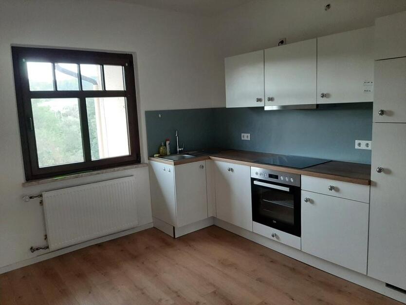 Gemütliche 4-Zi. Wohnung kernsaniert mit Garten in Bauernhaus